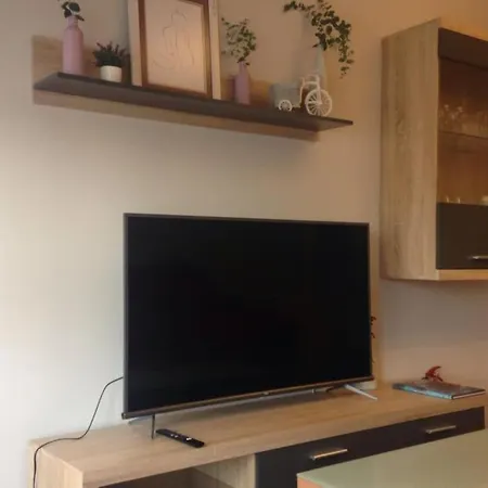 Piso Bien Comunicado Conoce Y Cantabria